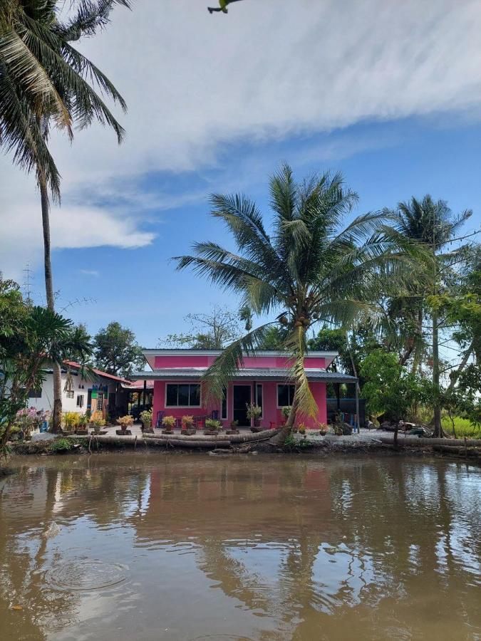 Pink Homestay D'Perlis Kangar Exteriér fotografie